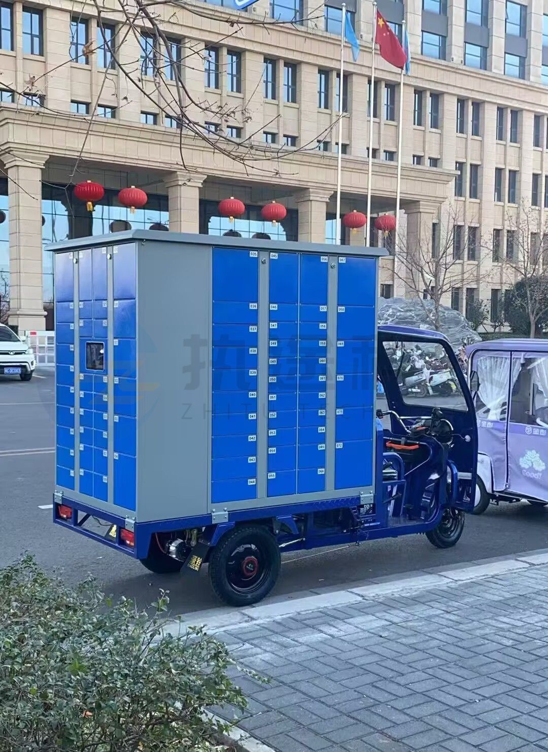 执途三轮车移动快递柜是什么？